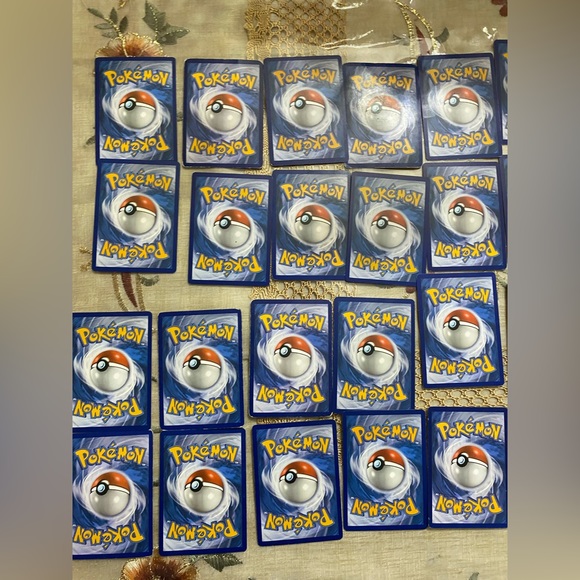 Pokémon card bundle - Picture 13 of 14